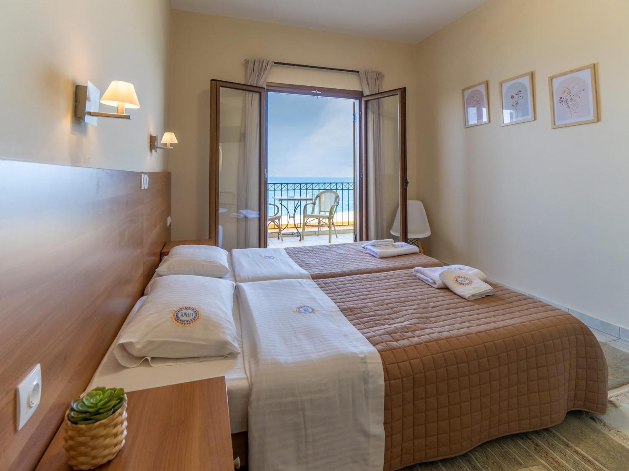 Sunset Hotel Xiropigado Bagian luar foto